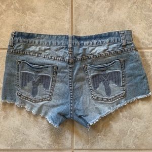 Billabong Size 7 Denim Shorts